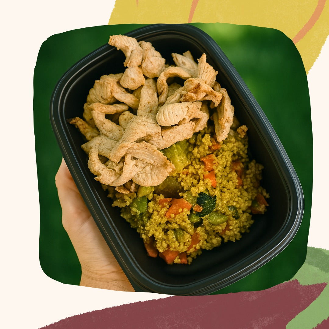 Quinoa com legumes assados com caril e tirinhas de peru