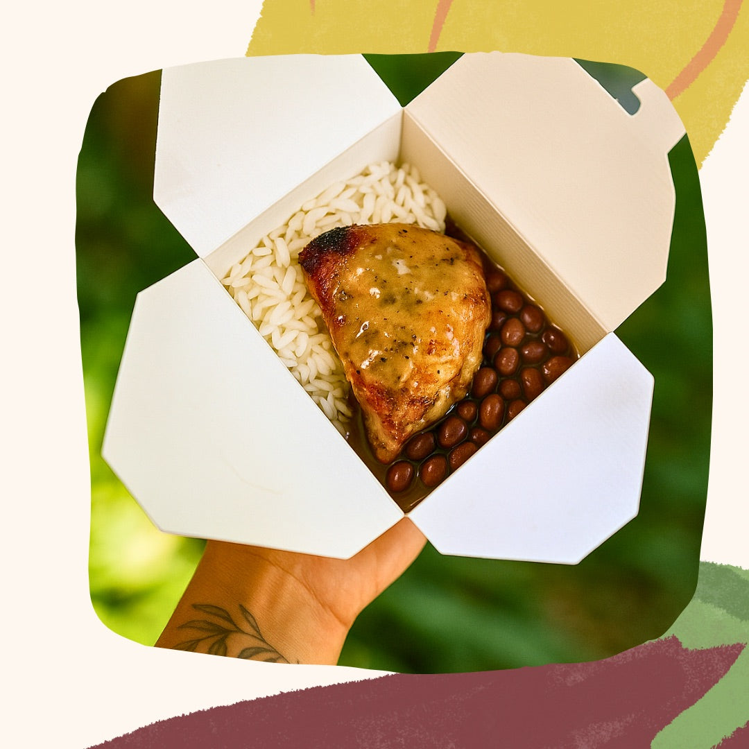 Frango assado na cerveja Weiss, arroz e feijão carioca